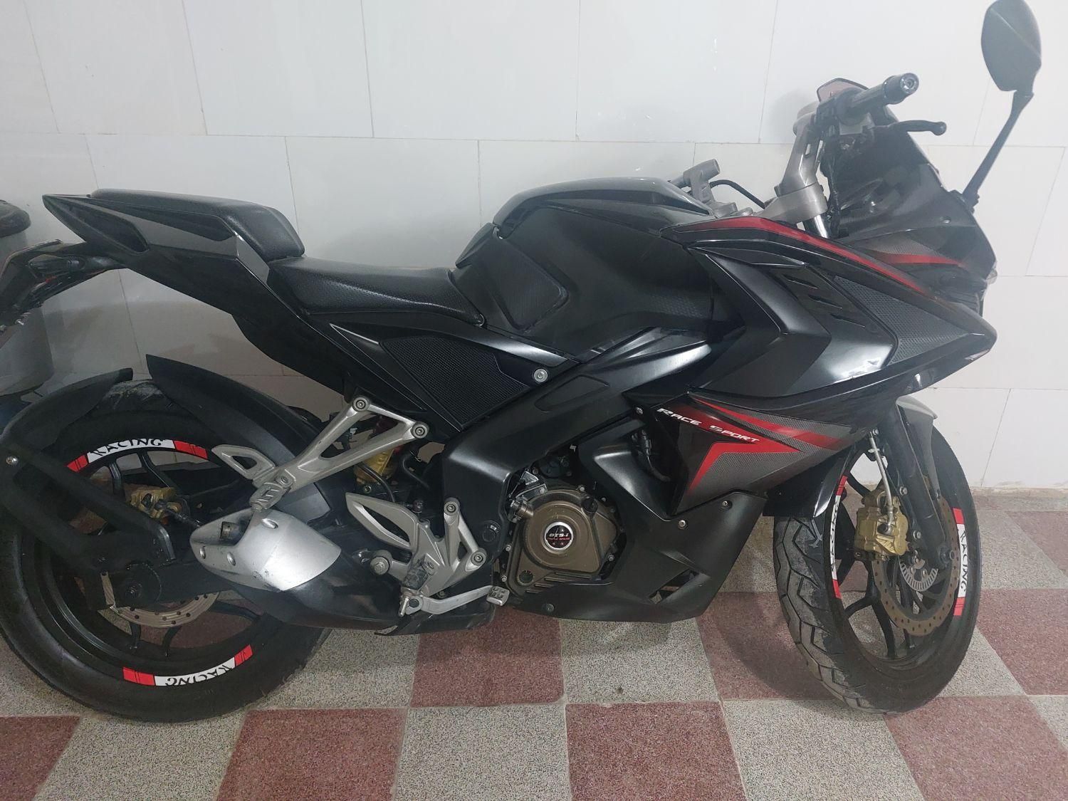 rs200|موتورسیکلت|نیشابور, فرح بخش|دیوار