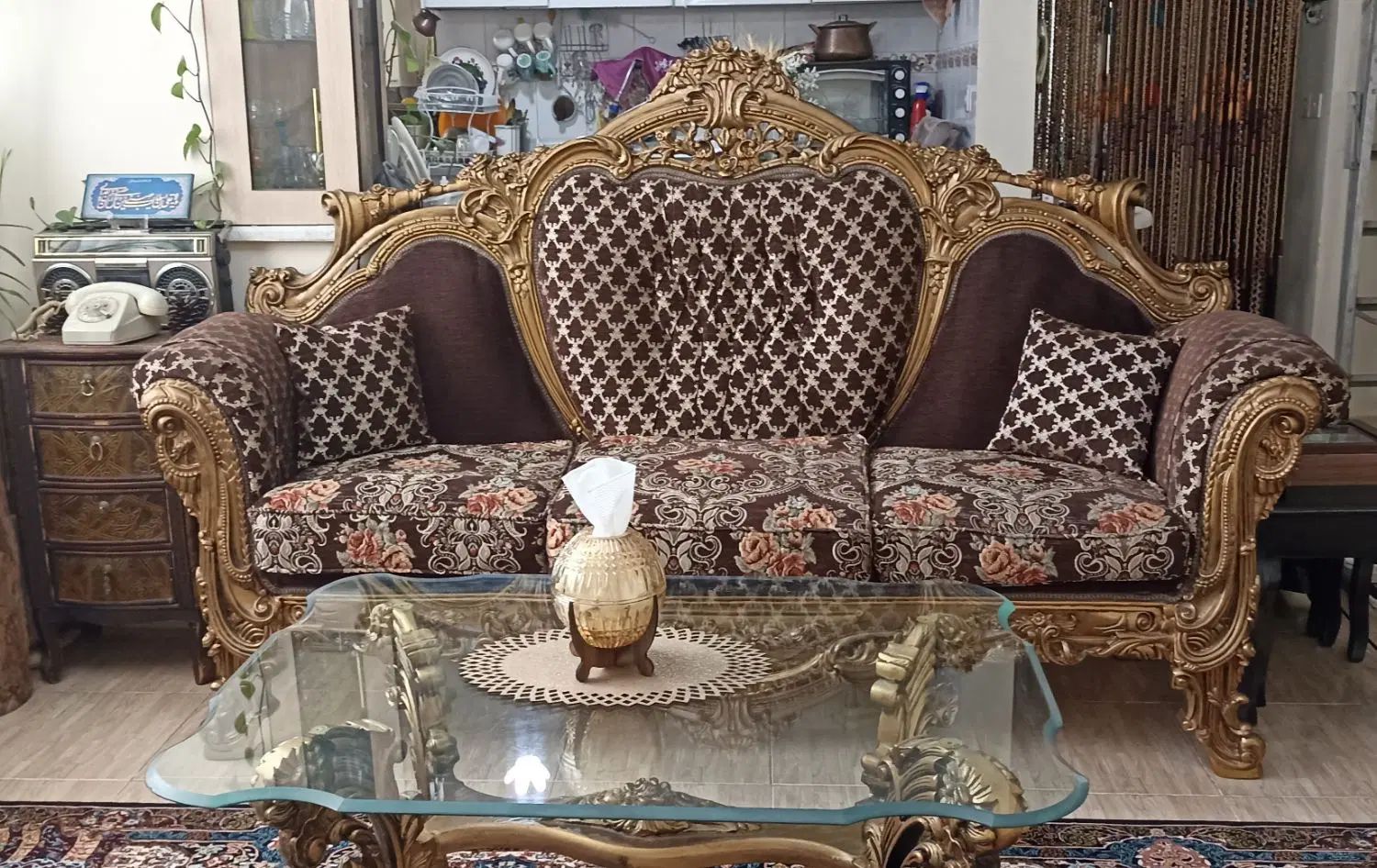 مبلمان کلاسیک با طرح و رنگ منحصربفرد|مبلمان خانگی و میز عسلی|تهران, حر|دیوار