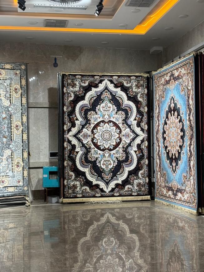 یه فرش خاص و پرفروش و خیلی نرم لطیف ۷۰۰ شانه اصل/|فرش|تهران, شهرک شریعتی|دیوار