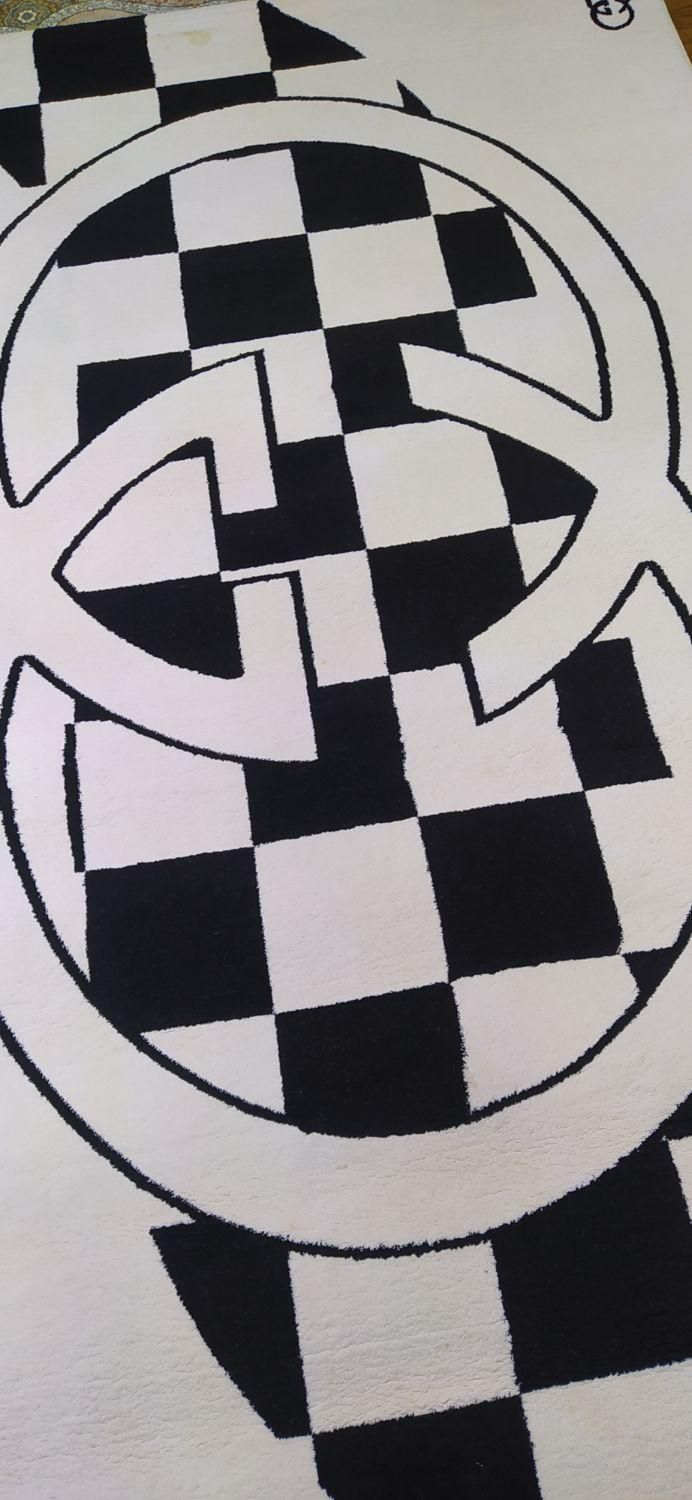 فرش ماشینی رنگ سفید وسیاه|فرش|ارومیه, |دیوار