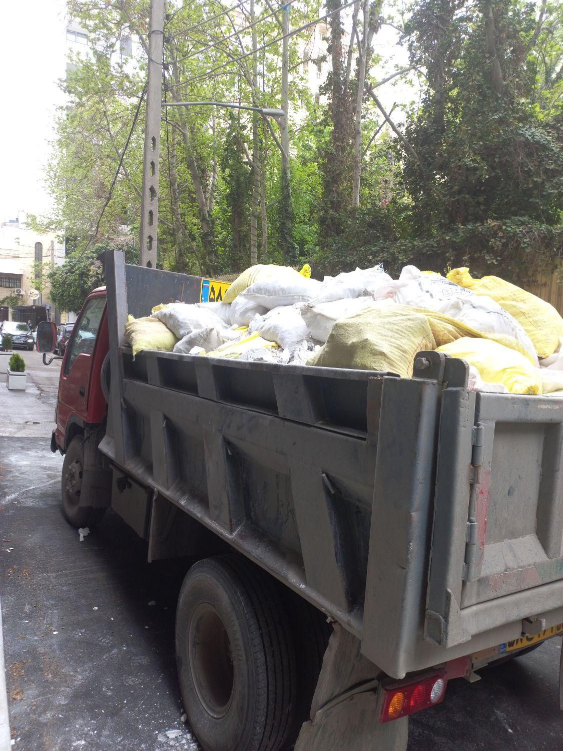 حمل نخاله وماسه با خاور ایسوزو بابکت|خدمات حمل و نقل|تهران, حکمت|دیوار