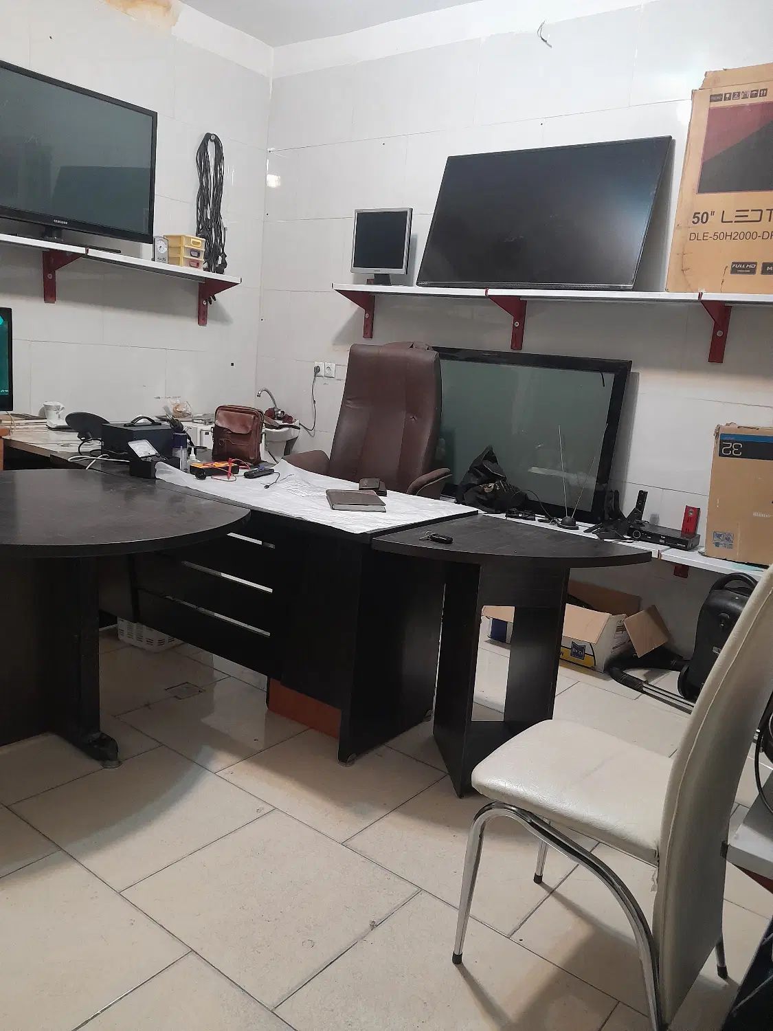 خریدتلویزیون های شکسته وسوخته وتعمیرات در محل|تلویزیون و پروژکتور|مشهد, پروین اعتصامی|دیوار