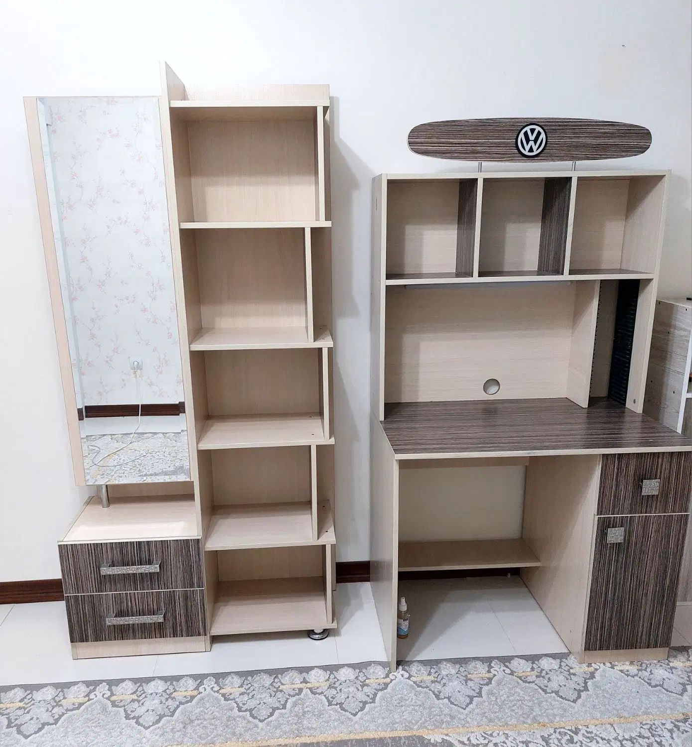 ست میز تحریر و کتابخانه سالم و تمیز شرکتی و تخت|میز تحریر و کامپیوتر|کرج, باغستان|دیوار