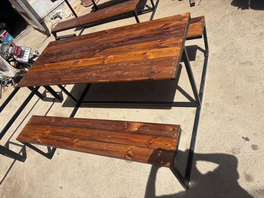 نیمکت و میز چسبیده طرح T|صندلی و نیمکت|اصفهان, رهنان|دیوار