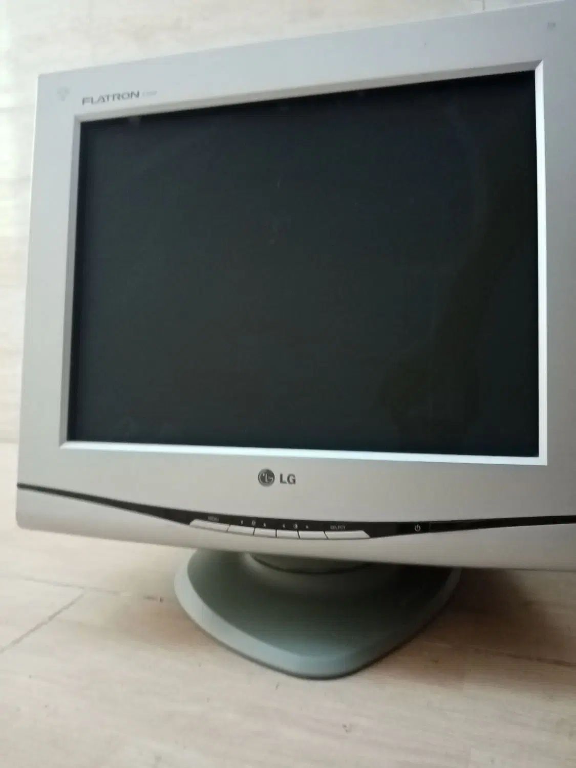 مانیتور 14 اینچ ال جی|قطعات و لوازم جانبی رایانه|گرگان, |دیوار