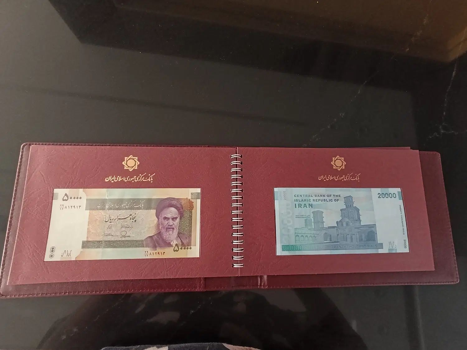 آلبوم کلکسیونی پول|کلکسیون سکه، تمبر، اسکناس|کرج, کلاک پایین|دیوار