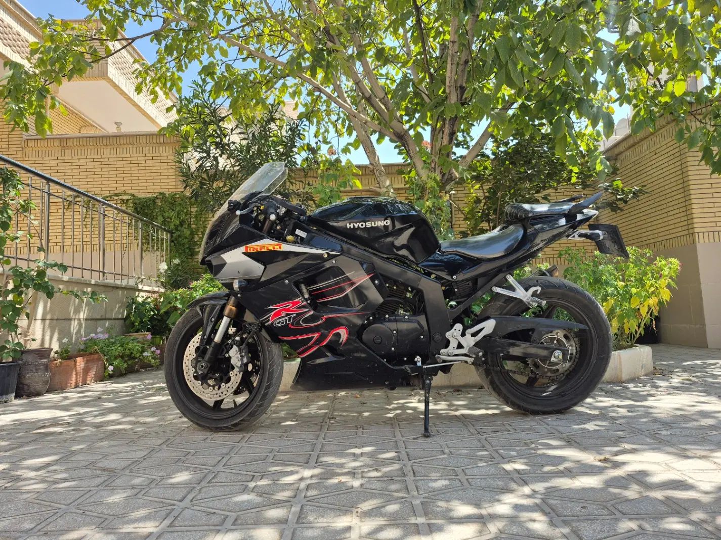 فروش هیوسانگ GT250R.مدل ۸۸.کارکرد ۱۲هزار.تمیز سالم|موتورسیکلت|آباده, |دیوار
