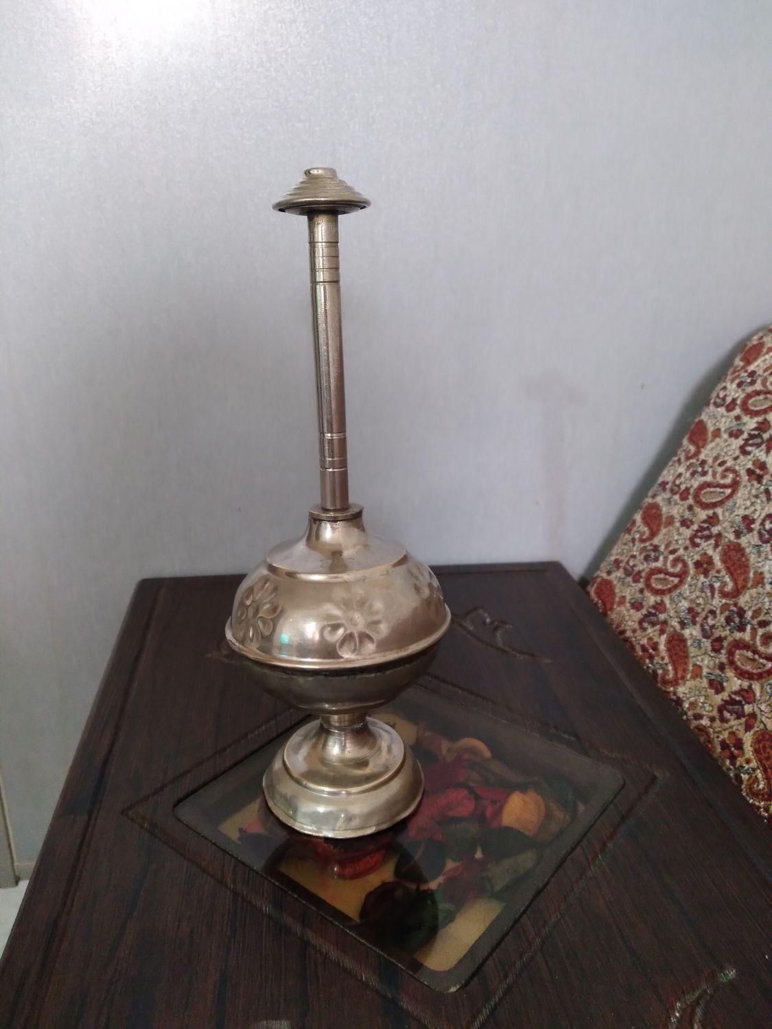 یک عدد گلاب پاش قدیمی برنجی|کلکسیون اشیاء عتیقه|زاهدان, |دیوار