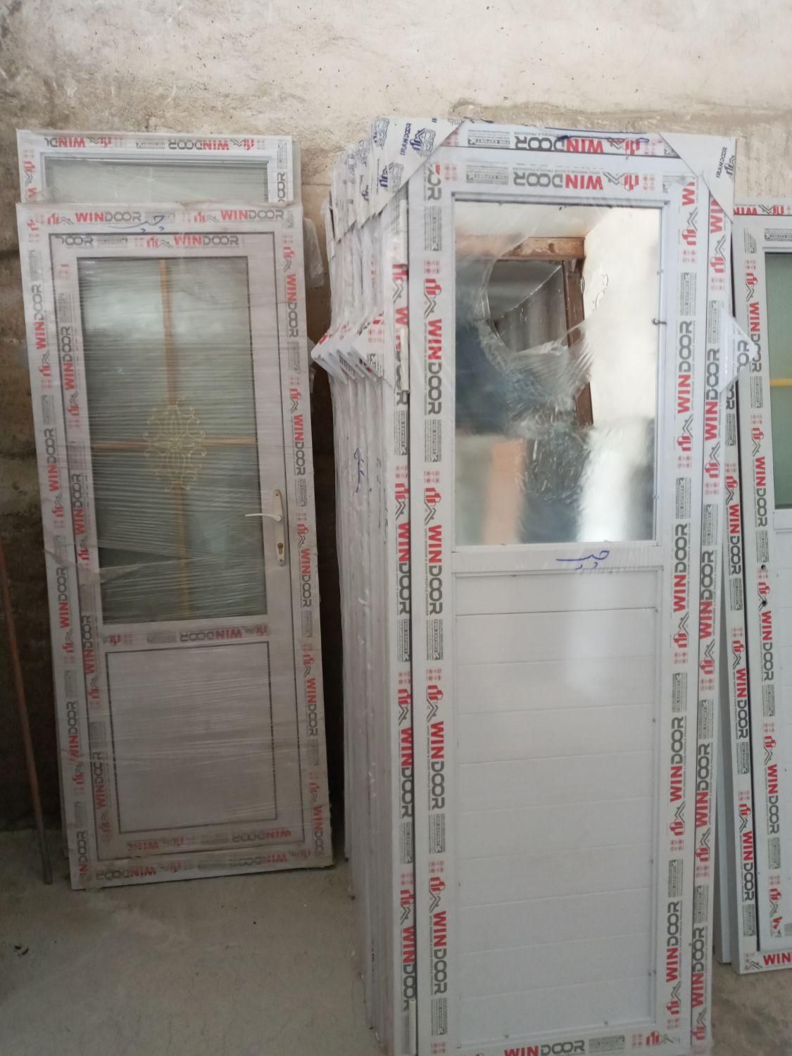 فروش درب وپنجره upvc ودرب اتاق خواب چوبی|مصالح و تجهیزات ساختمان|بروجرد, |دیوار