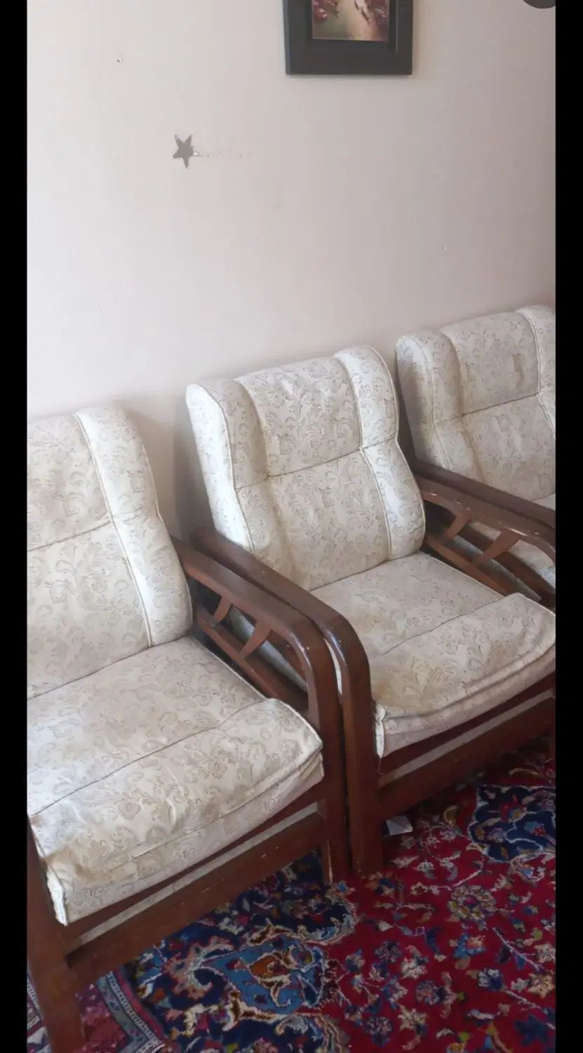 راحتی ۷ نفره با چوب سبک روس|مبلمان خانگی و میز عسلی|تهران, بهاران|دیوار