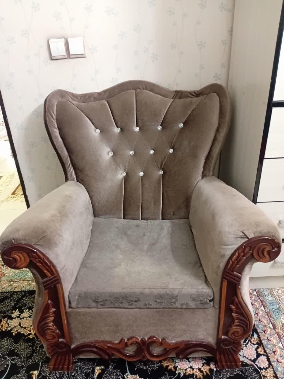 مبل کارکرده|مبلمان خانگی و میز عسلی|قم, زنبیل آباد|دیوار