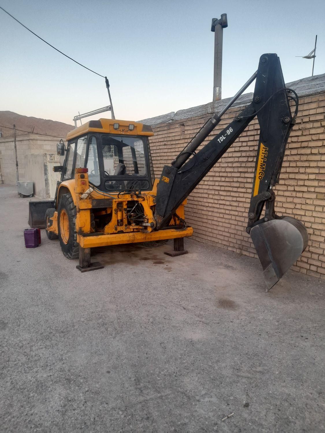 بیل بکهو تی دی ال ۸۶|خودرو سنگین|تهران, آذربایجان|دیوار