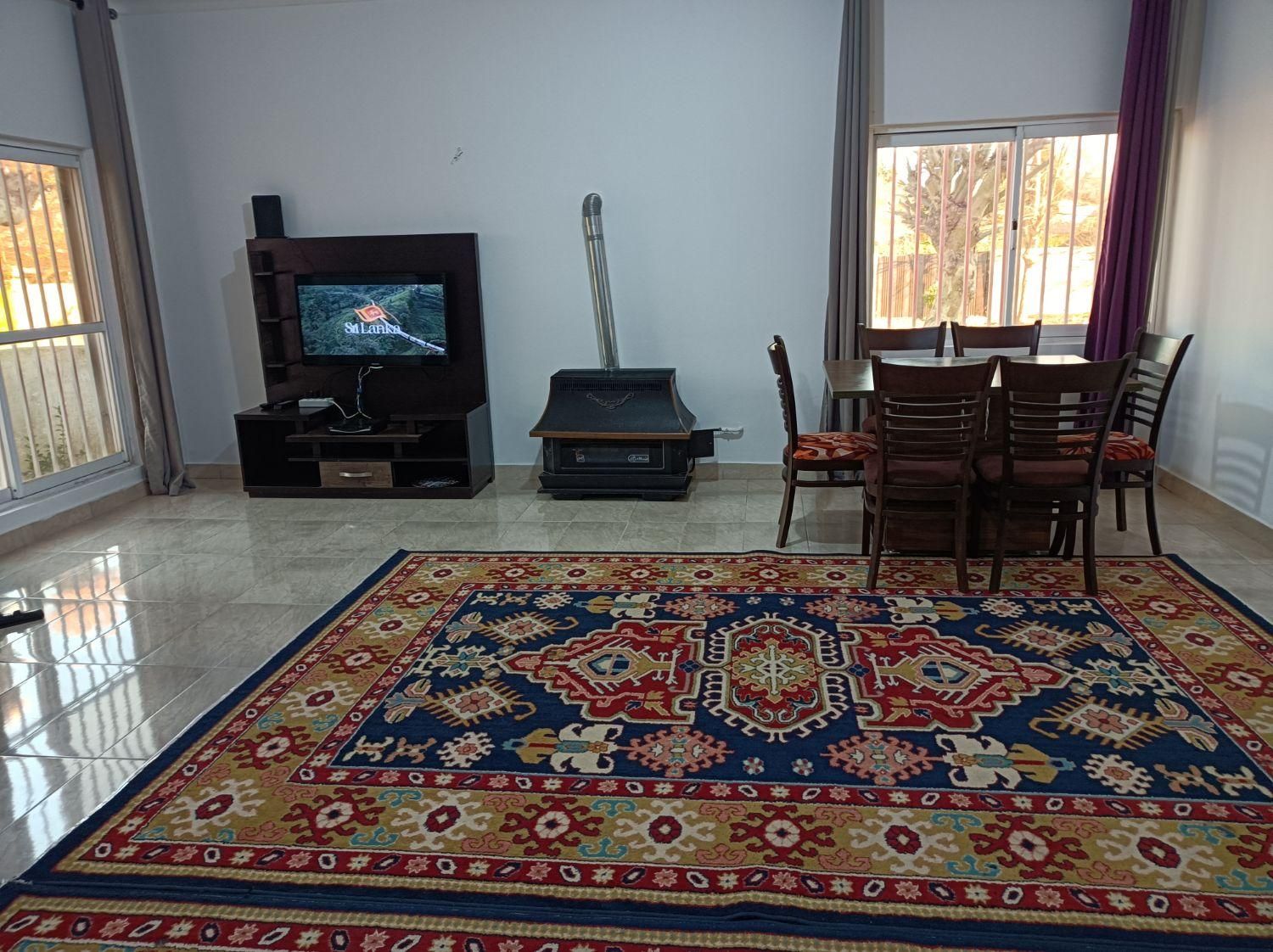 اجاره ویلا دوخوابه دربست شبانه|اجارهٔ کوتاه‌مدت ویلا و باغ|عباس‌آباد, |دیوار