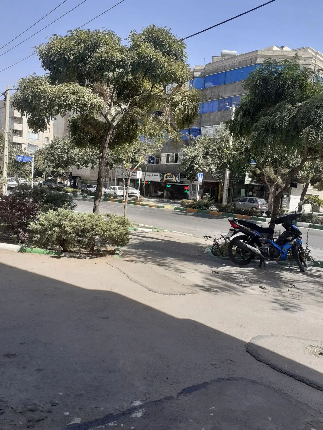 اجاره مغازه ۱۵ متری در آزادشهر ( جلال ال احمد )|اجارهٔ مغازه و غرفه|مشهد, آزادشهر|دیوار