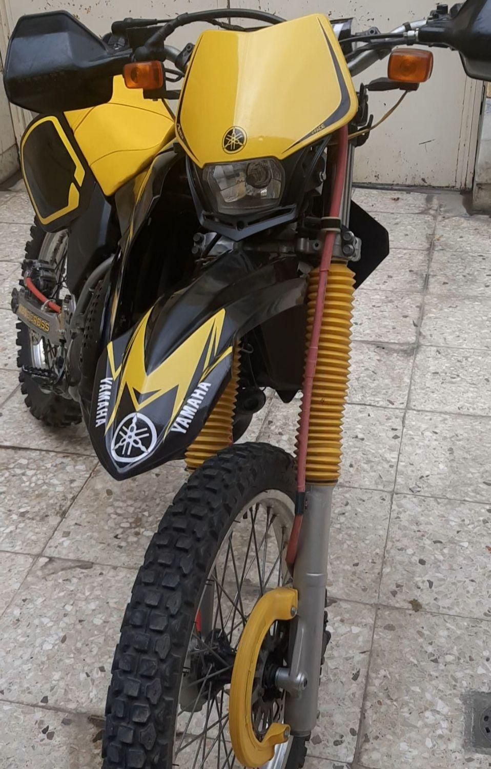 تریل  dt200 مدل۱۹۸۹|موتورسیکلت|گلبهار, |دیوار