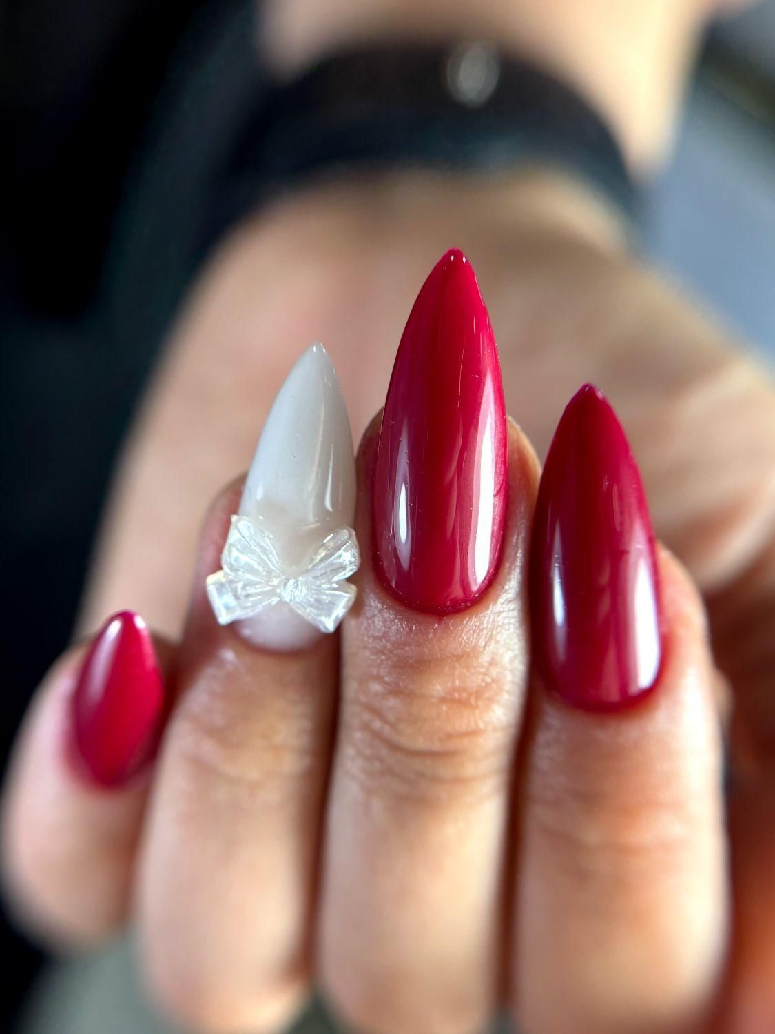 تخفیف کاشت و ترمیم ناخن|خدمات آرایشگری و زیبایی|رشت, گلزاران|دیوار