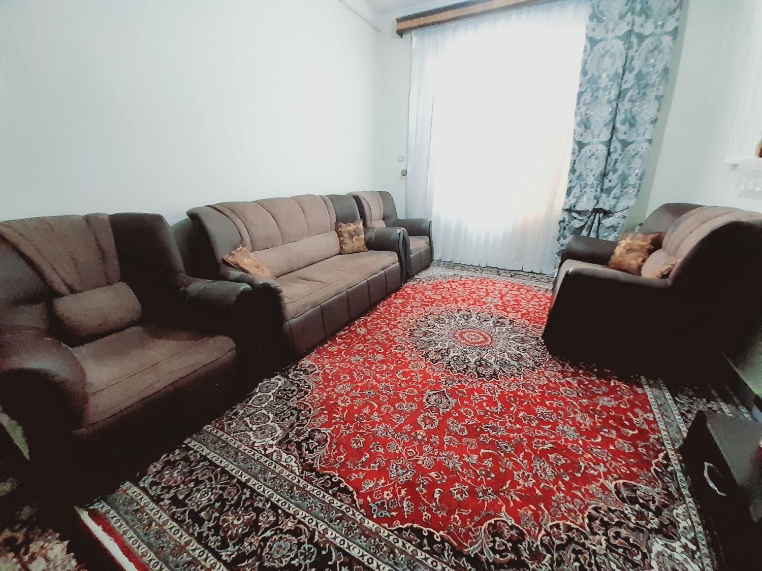 مبل هفت نفره|مبلمان خانگی و میز عسلی|بهار, |دیوار