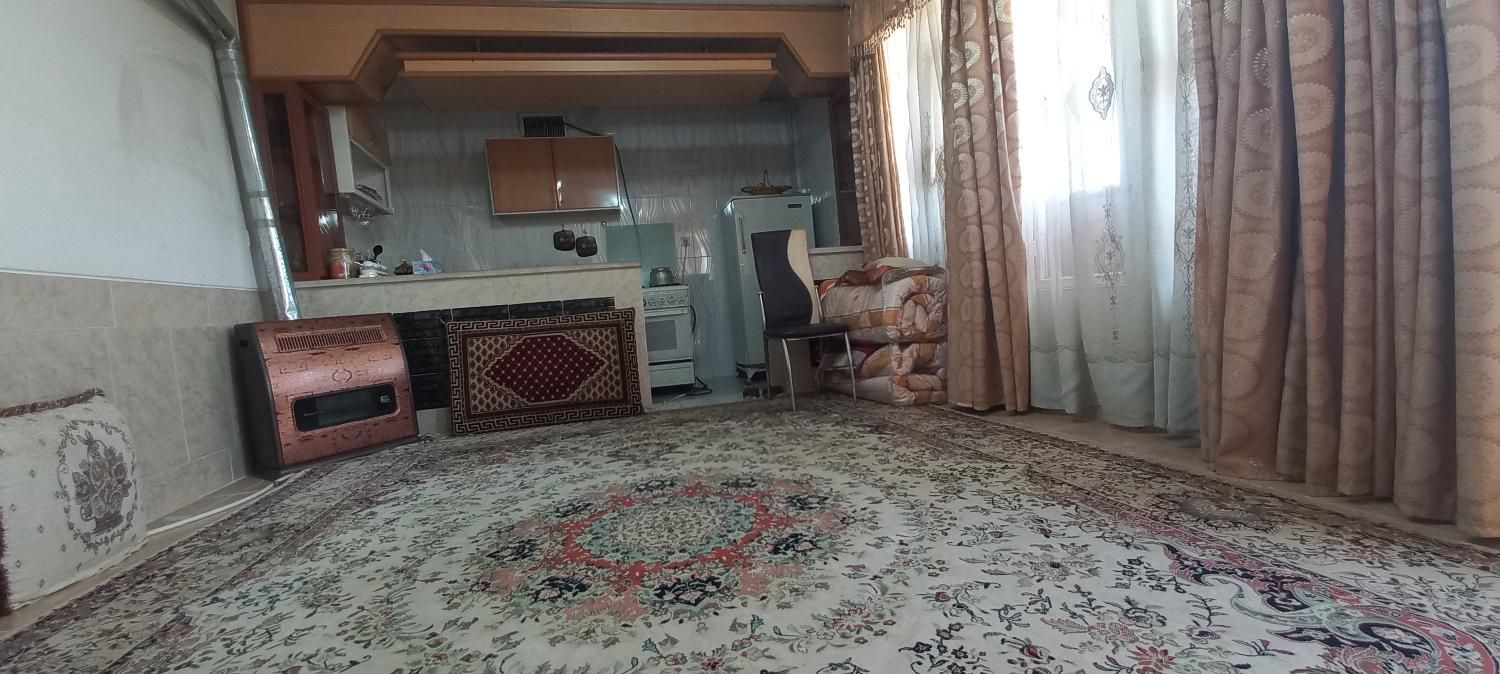 اجاره روزانه سوئیت در زرین شهر|اجارهٔ کوتاهمدت آپارتمان و سوئیت|لنجان, |دیوار