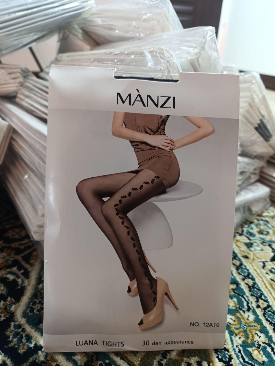 تعدادی جوراب شلواری موجوده پک ۶ تایی|لباس|مشکیندشت, |دیوار