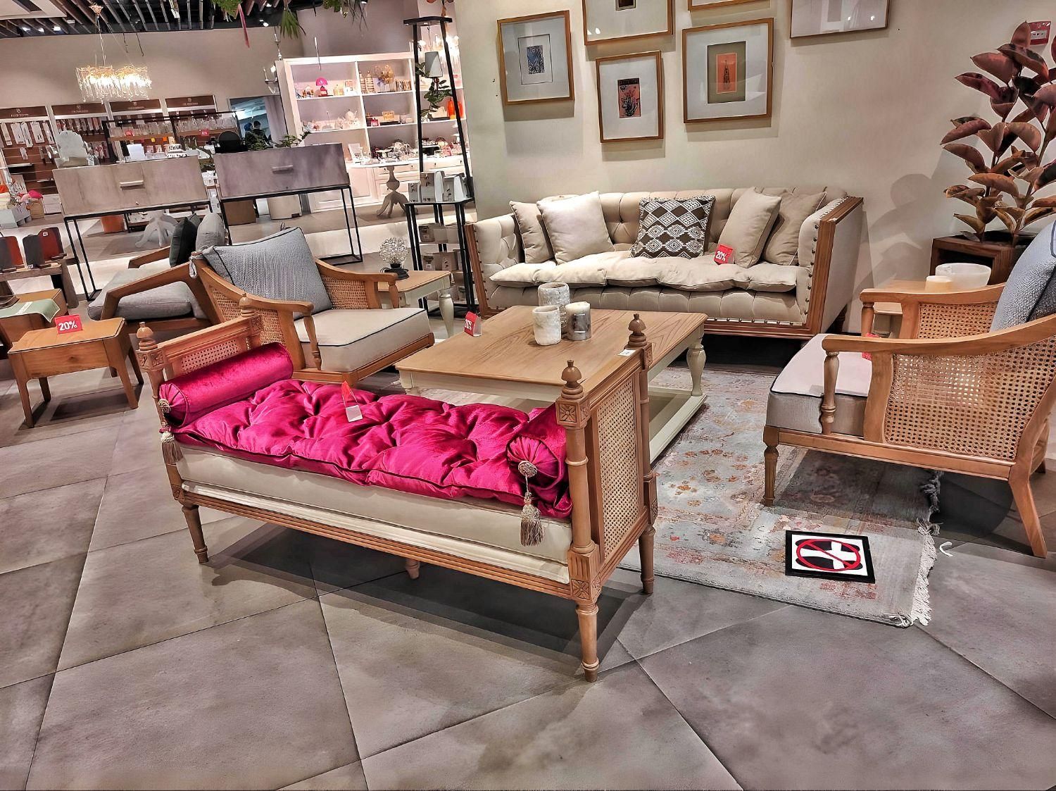 مبل آبشاری فرانسوی ، شهرآرا کلاسیک|مبلمان خانگی و میز عسلی|دورود, |دیوار