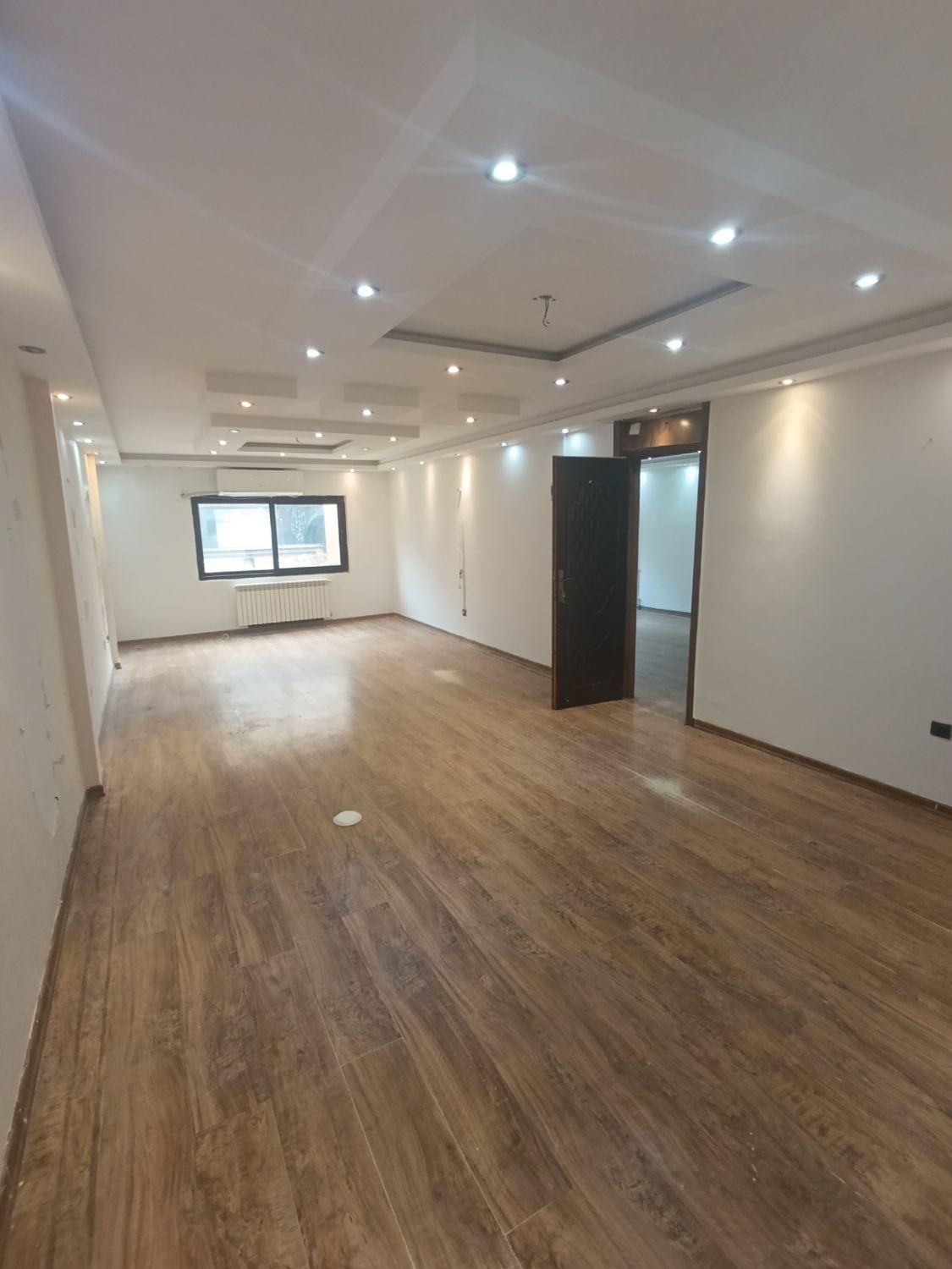 اجاره واحد تجاری در بر اصلی بلوار گیلان|اجارهٔ دفتر کار، اتاق اداری، مطب|رشت, بلوار گیلان|دیوار