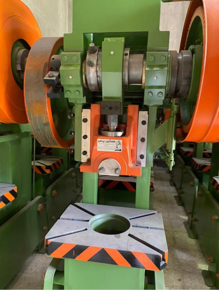 فروش پرس ضربه ای 63تن رضایی اصل|ماشینآلات صنعتی|تهران, نعمتآباد|دیوار