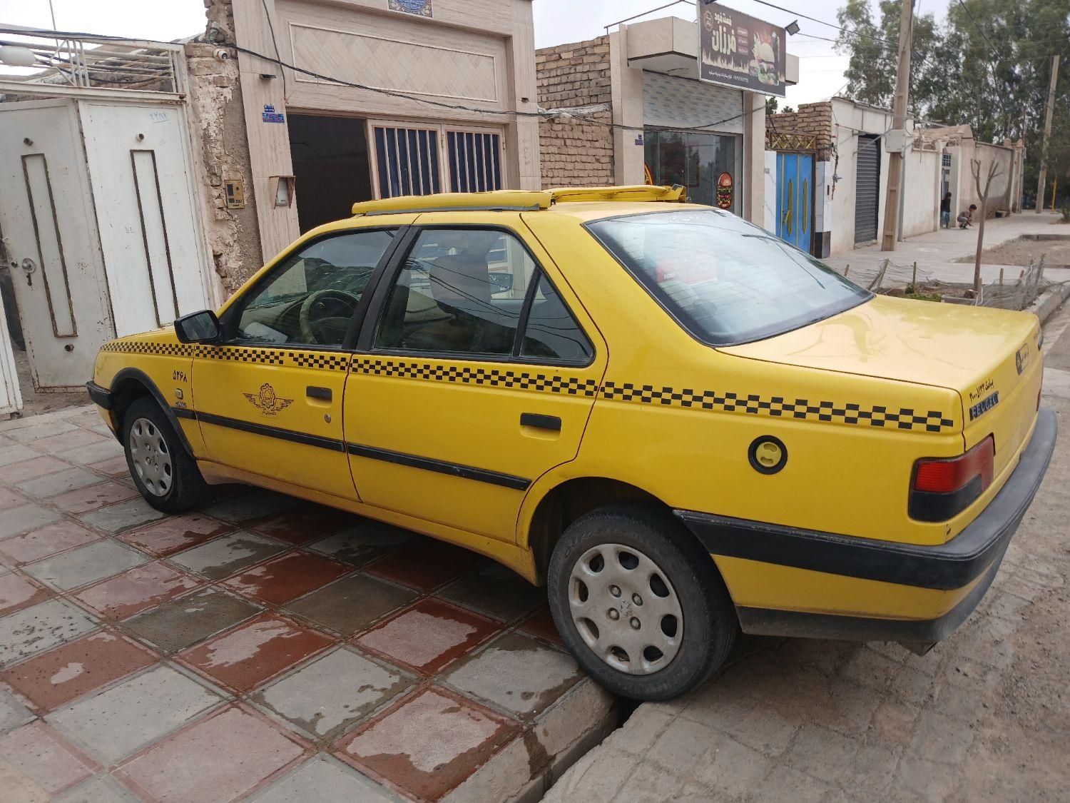 پژو 405 GLX - دوگانه سوز CNG، مدل ۱۳۹۷|خودرو سواری و وانت|قم, سراجه (۱۵ خرداد)|دیوار