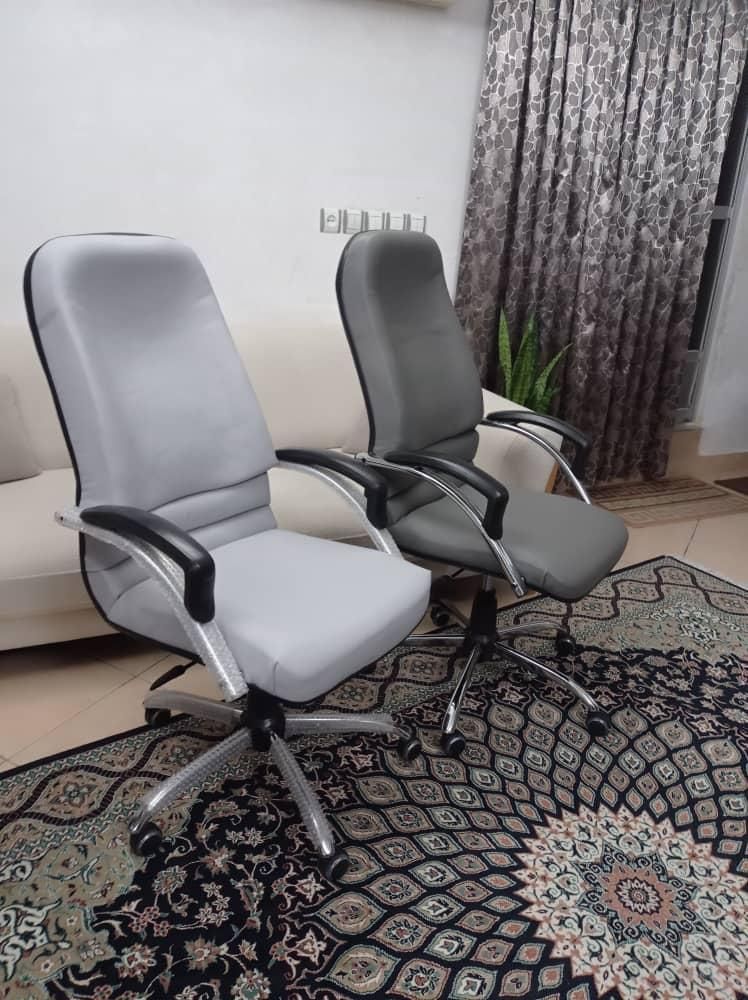 فروش صندلی های کارمندی و مدیریتی نو|مبلمان اداری|گرگان, |دیوار