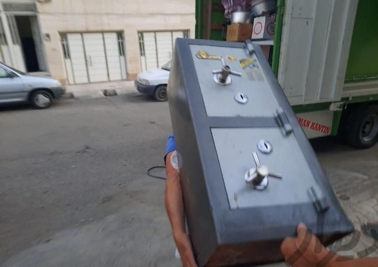 کارگر اسباب کشی با ماشین اسباب کشی|خدمات حمل و نقل|شیراز, اصلاح‌نژاد|دیوار