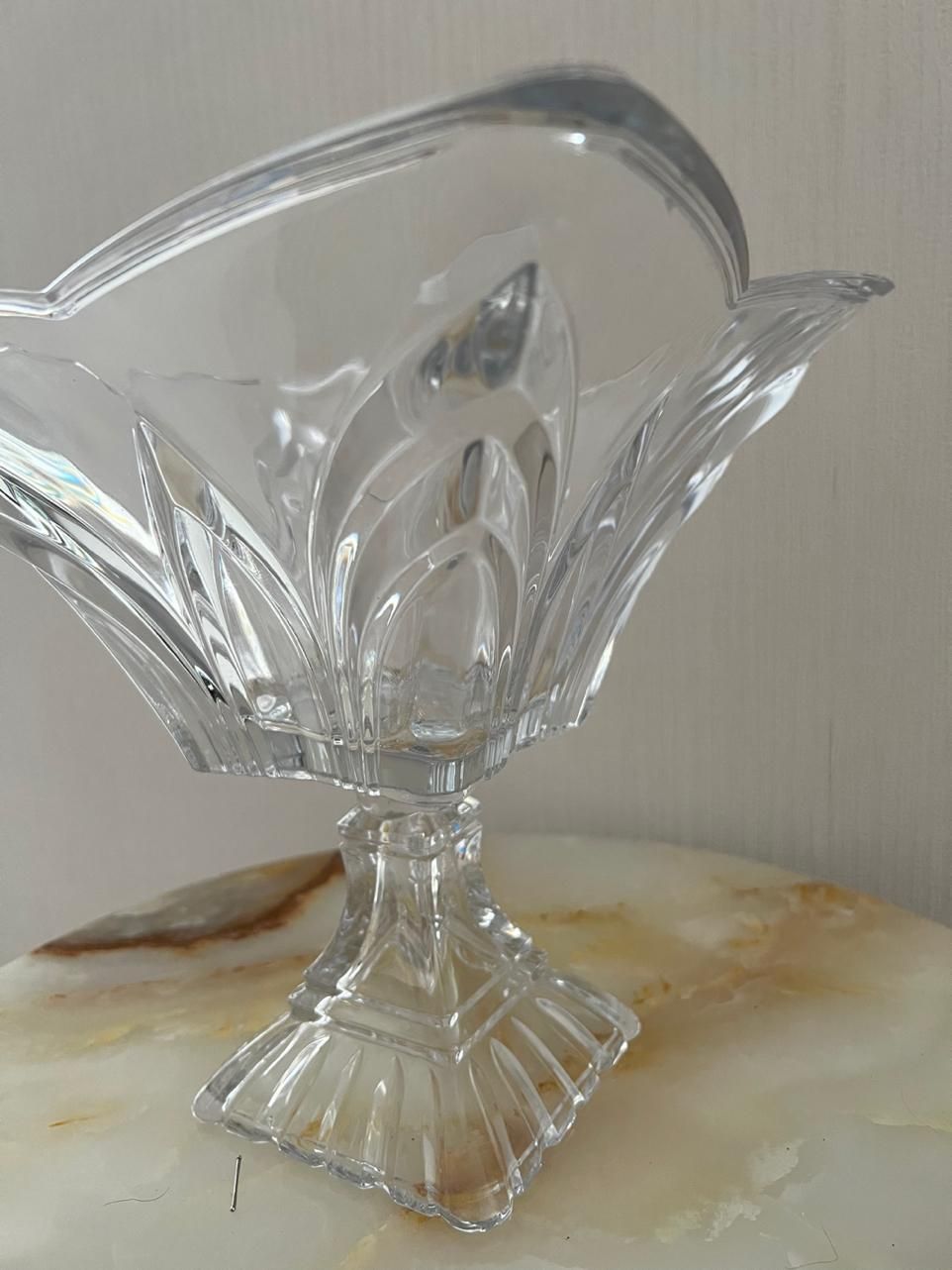 ظرف پایه دار|ظروف سرو و پذیرایی|سمنان, |دیوار