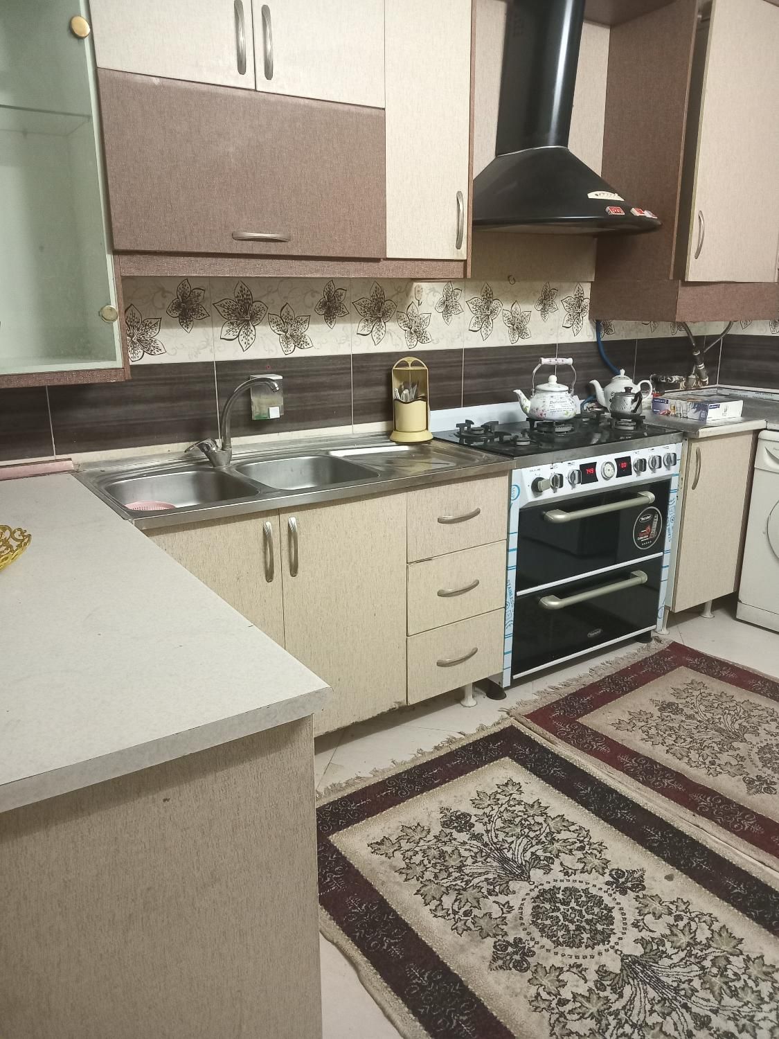 دوخوابه تر و تمیز ۹۰ متری. روزانه هفتگی ماهانه|اجارهٔ کوتاه‌مدت آپارتمان و سوئیت|کاشان, الغدیر|دیوار