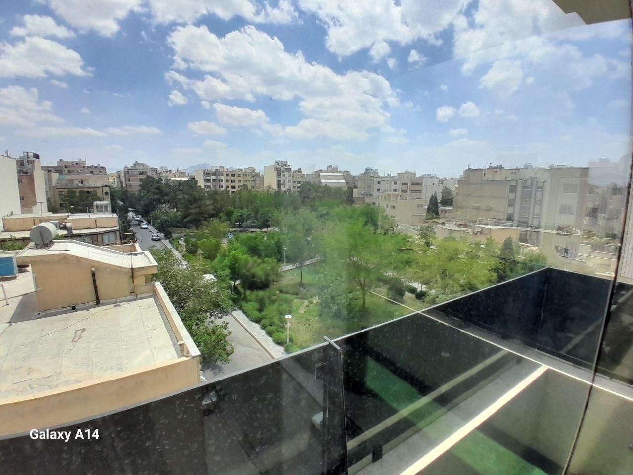 ۱۸۶ متر همکف حیاطدار لوکس/قلب فضای سبز|فروش آپارتمان|اصفهان, طامه|دیوار