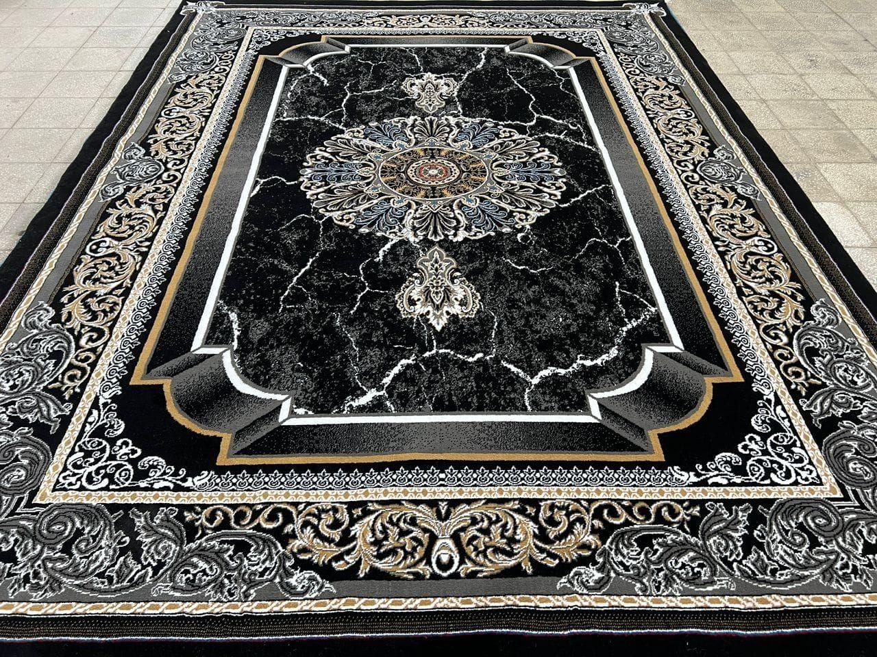 فرش در همه ابعاد مناسب همه سلیقه ها|فرش|همدان, |دیوار