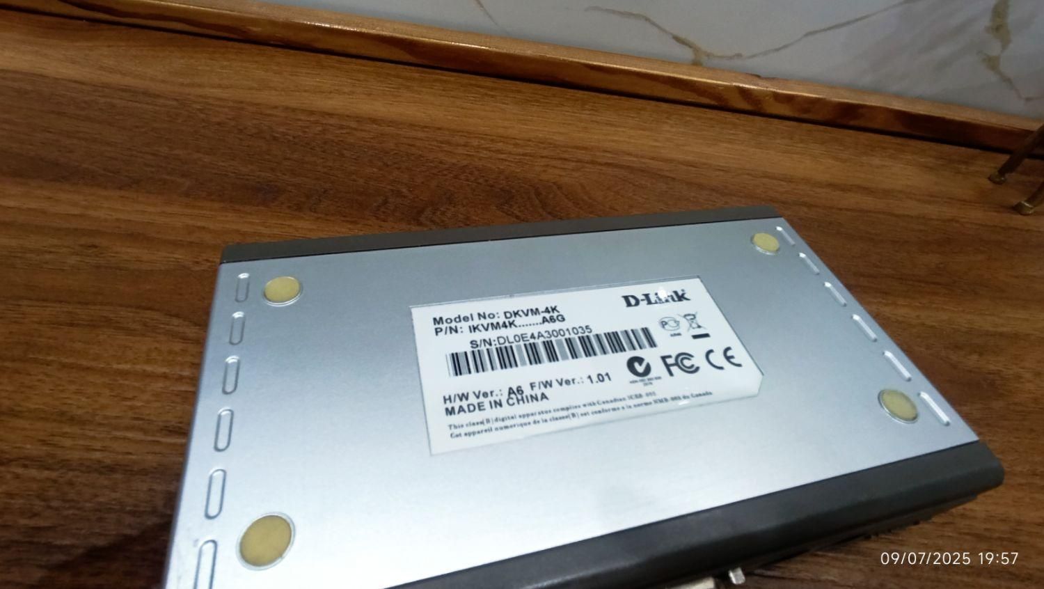 سوئیچ مانیتور دی لینک D-link اصل 4 ورودی به 1|قطعات و لوازم جانبی رایانه|تهران, گیشا|دیوار