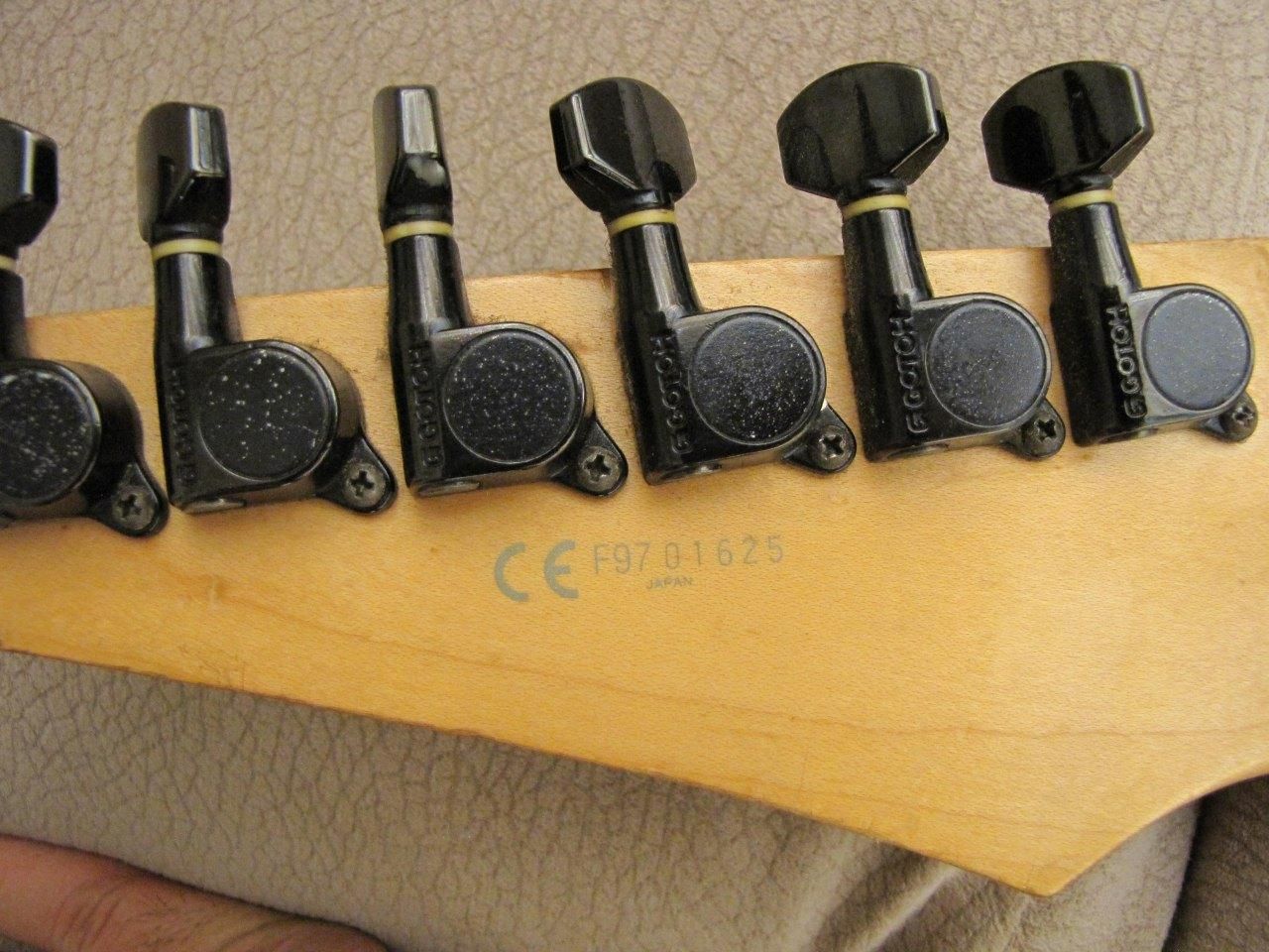 گیتار آیبانز/Ibanez RG320B PT|گیتار، بیس، امپلیفایر|تهران, نیروی هوایی (پیروزی)|دیوار