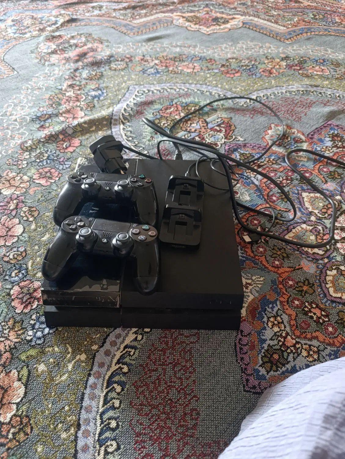 دستگاه ps4|کنسول، بازی ویدئویی و آنلاین|اصفهان, بهرام‌آباد|دیوار