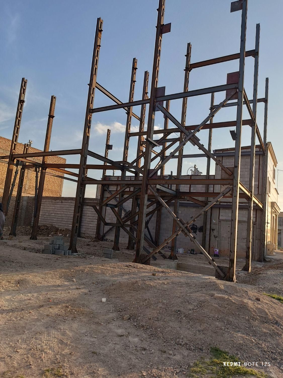 جوشکاری سازه های فلزی|خدمات پیشه و مهارت|اهر, |دیوار