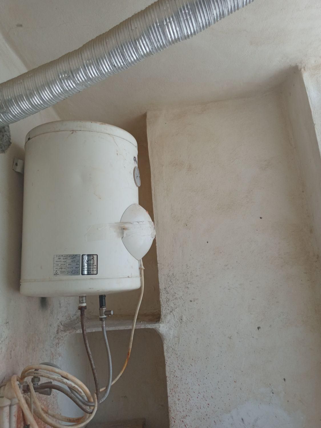 فروشی واحد آپارتمان ۷۶متری مسکن مهر رحمت گستر|فروش آپارتمان|قشم, |دیوار