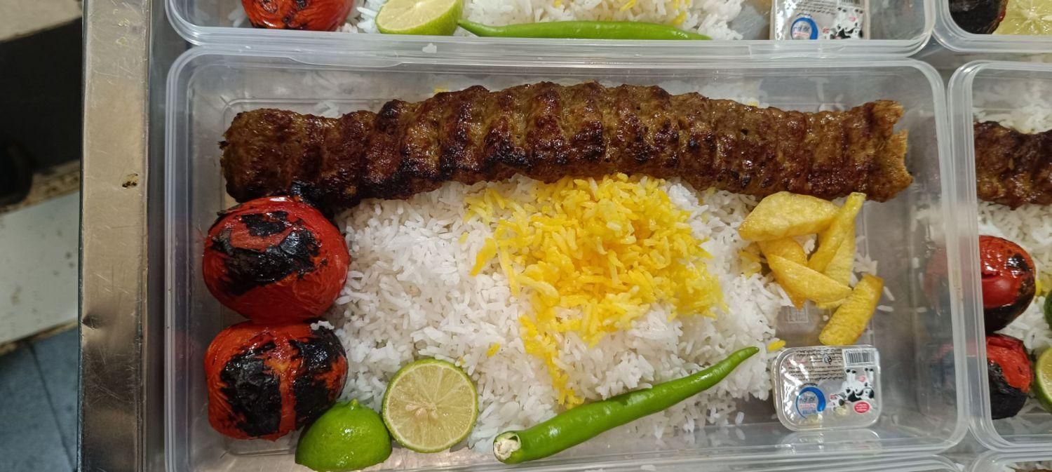 ظرف شور وکارگر ساده،وسط کار  تهیه غذا|استخدام خدمات فروشگاه و رستوران|تهران, جوانمردان (اندیشه)|دیوار