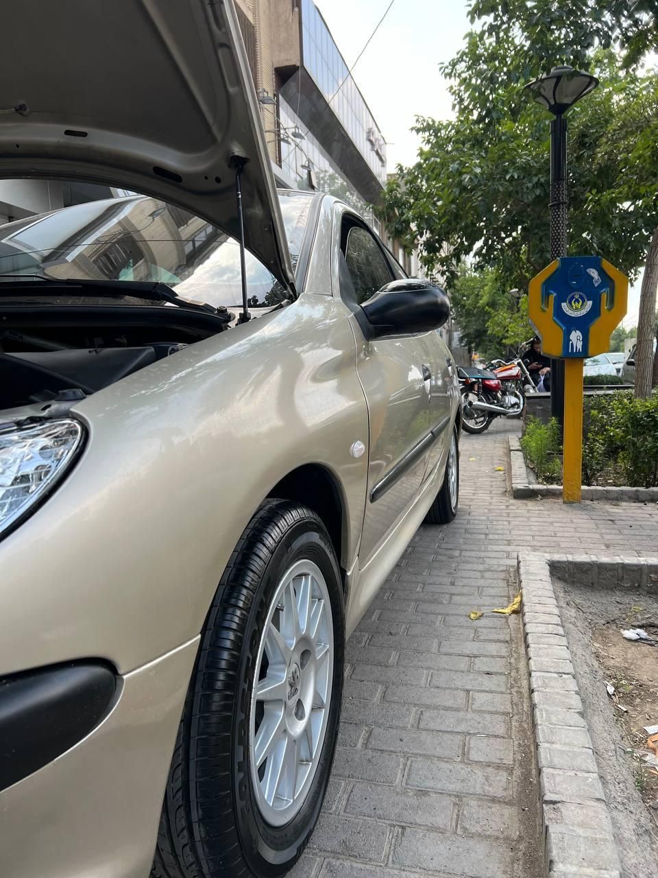 پژو 206 تیپ ۵، مدل ۱۳۸۴ (استثنائی‌‌‌) لوازمی|خودرو سواری و وانت|مشهد, عبادی|دیوار