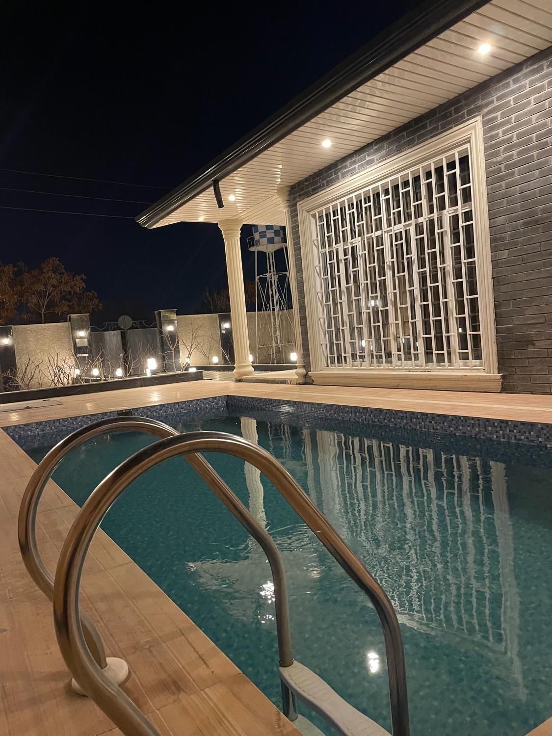 اجاره ویلا روزانه منطقه سهیلیه استخر چهارفصل ابگرم|اجارهٔ کوتاه‌مدت ویلا و باغ|کرج, عظیمیه|دیوار