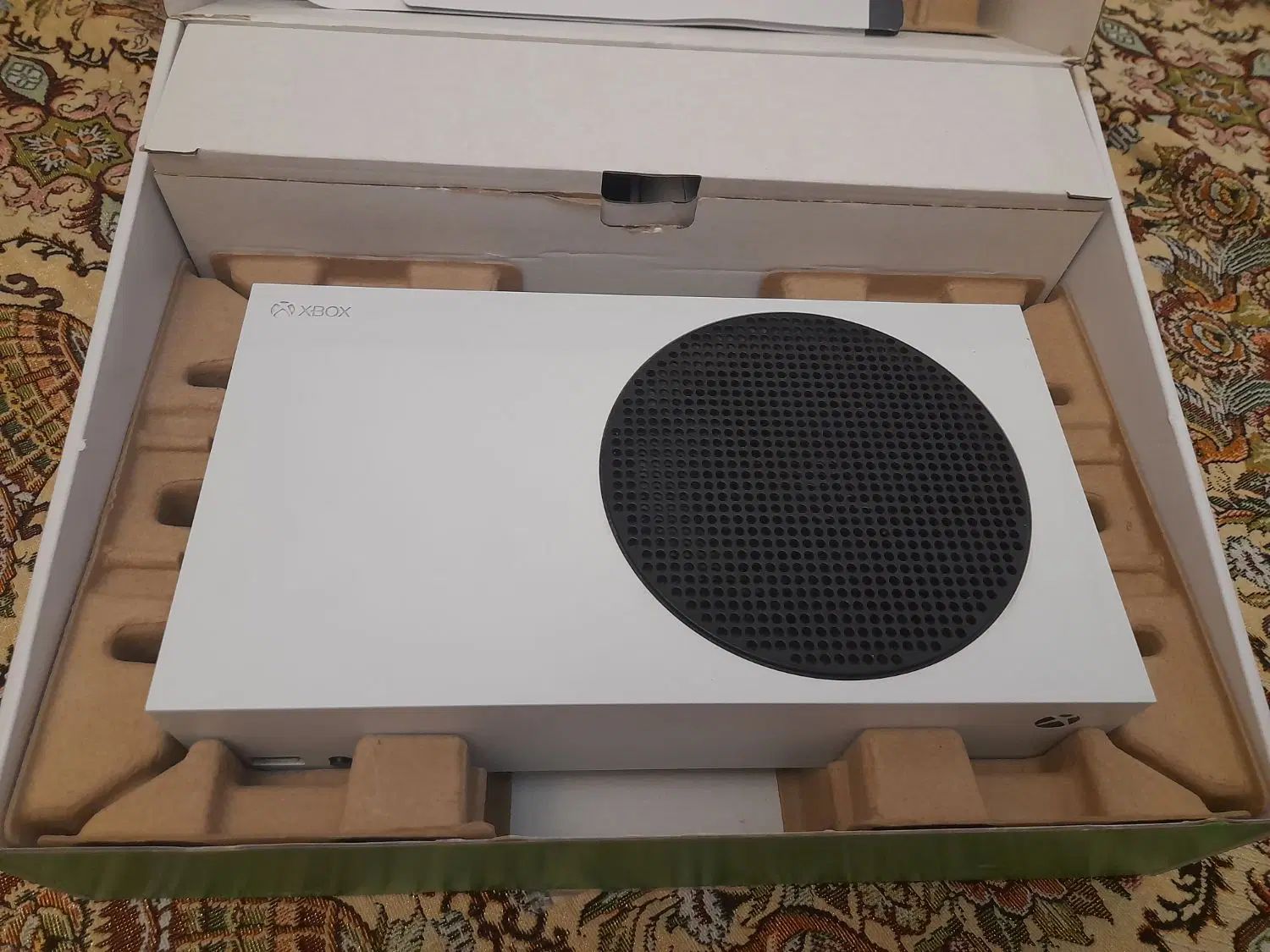 xbox sri s 512 gb  به همراه یک فن قوی|کنسول، بازی ویدئویی و آنلاین|تهران, گرگان|دیوار