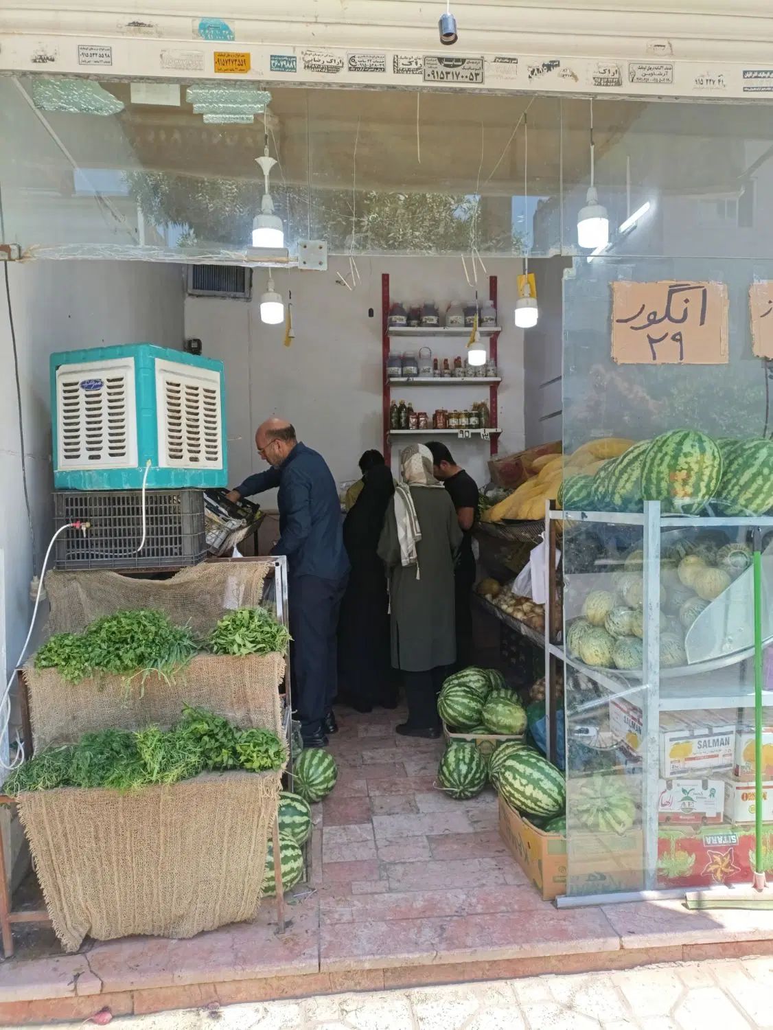 واگذاری مغازه میوه فروشی|اجارهٔ مغازه و غرفه|مشهد, سرافرازان|دیوار