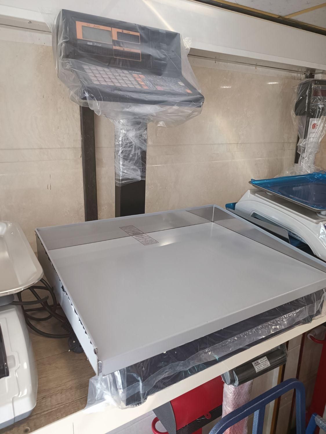 ترازو و باسکول و کالباسبر و چرخگوشت|فروشگاه و مغازه|سمنان, |دیوار