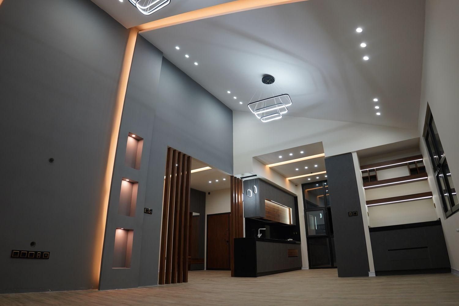 برقکار برق کار برقکاری ساختمان خرده کاری نصب لوستر|خدمات پیشه و مهارت|رشت, چله خانه|دیوار