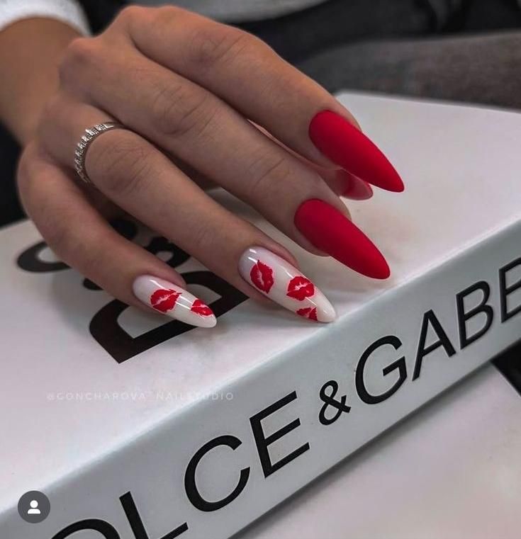 خدمات کاشت ناخن و ترمیم و اکستنشن مژه|خدمات آرایشگری و زیبایی|تهران, تهرانپارس غربی|دیوار