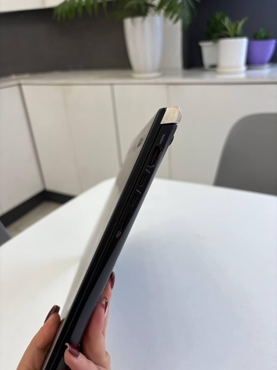 لپ تاپ توشیبا Toshiba tecra بسیار باریک و سبک|رایانه همراه|رشت, منظریه|دیوار