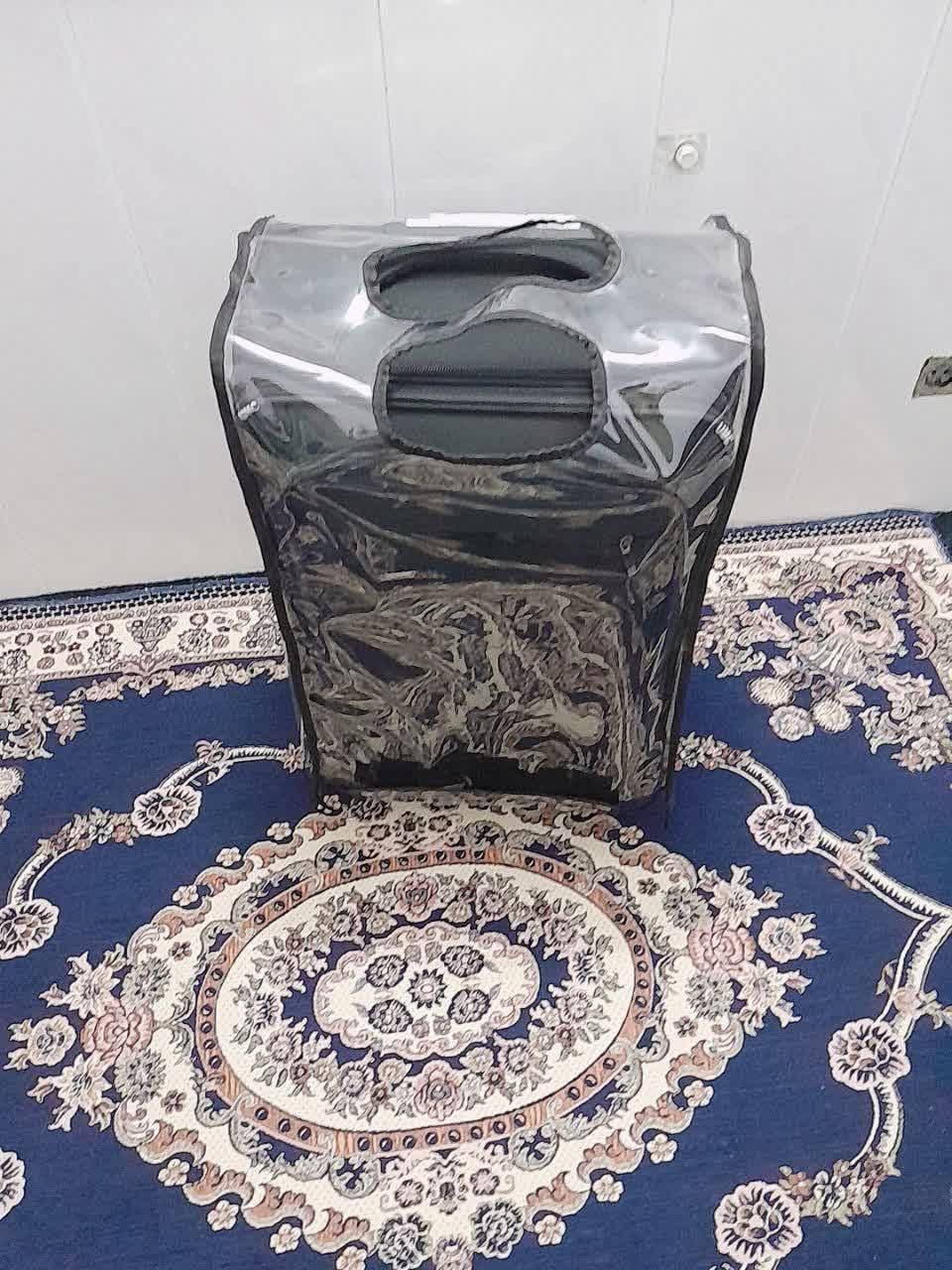 چمدان مسافرتی نو|کیف، کفش، کمربند|کاشان, کارگر|دیوار