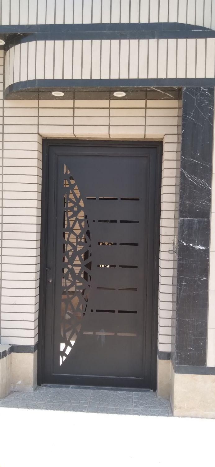 درب و پنجره آهنی ( اقساط ۳ ماهه)|خدمات پیشه و مهارت|یزد, |دیوار