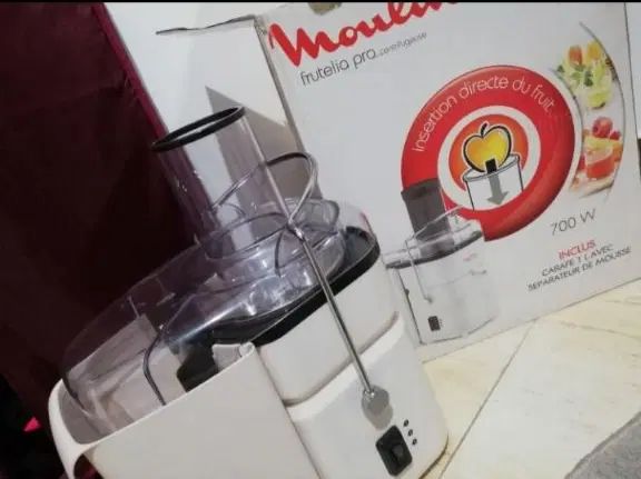 آبمیوه گیری مولینکس اصل آکبند نو با جعبه زیر قیمت|آبمیوه‌گیر و آب‌مرکبات‌گیر|رشت, لاکان|دیوار